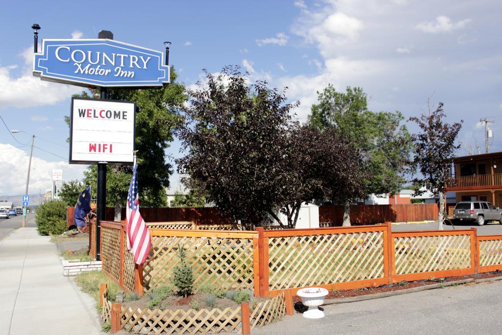 Country Motor Inn Livingston Exterior photo